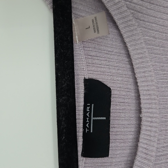 Scalloped Sweater - Picture 2 of 5